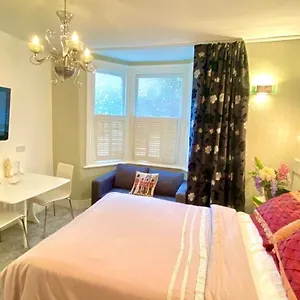 Modern&cosy Flat Apartamento