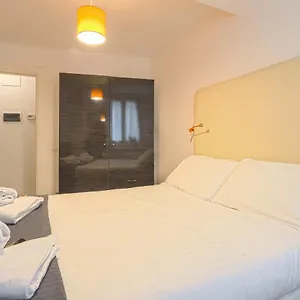 delightful-relaxing-apartment-in-the-heart-of-the-city.it-tuscanyhotel.com/