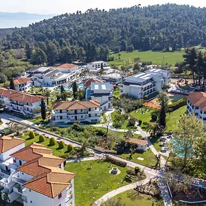 **** Semesteranläggning (resort) Chrousso Village Grekland