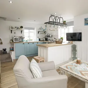 Rose And Crown Yard Holiday home Whitby