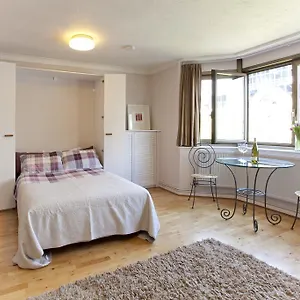 Tower Bridge Apartment London