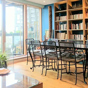 Bermondsey Square - A Bespoke **** London
