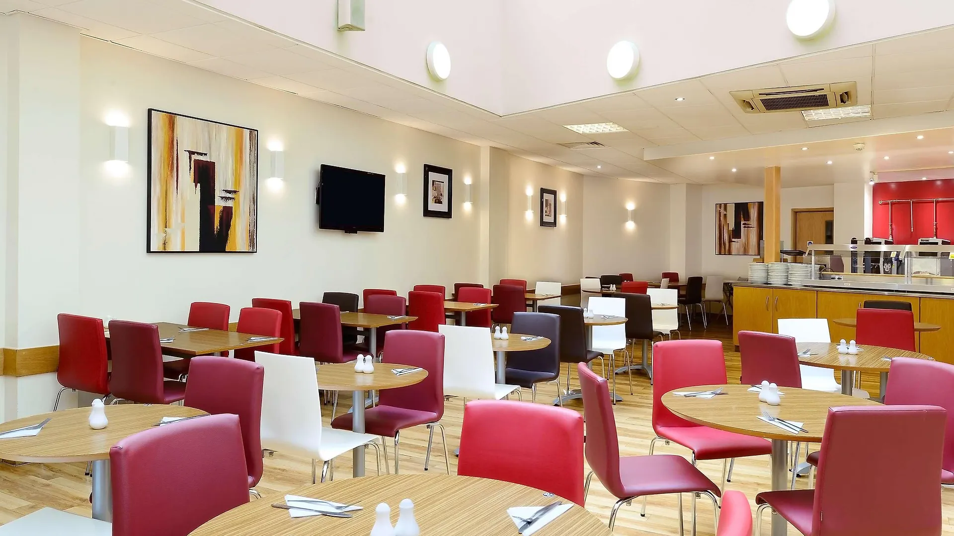 Travelodge London Central City Road