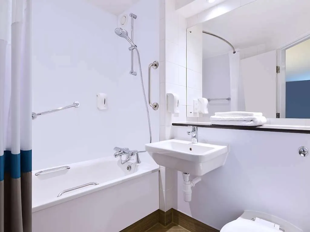 *** Hotel Travelodge London Central City Road United Kingdom