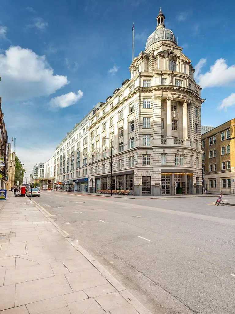 Travelodge London Central City Road Hotel